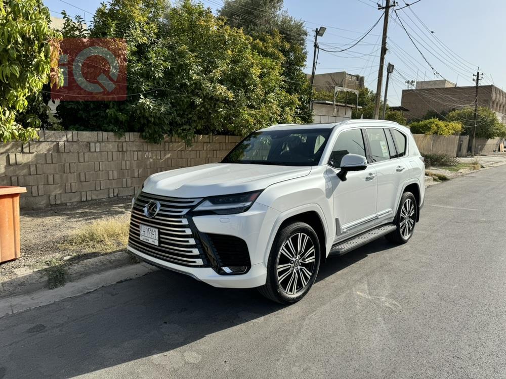 Lexus LX